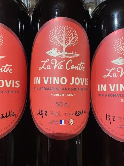 Vin aromatisé noix vertes IN VINO JOVIS - 13,2% VOL. - 50 cl